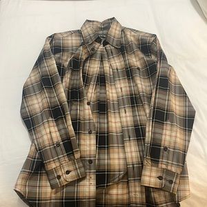 Or is heavy button up shirt